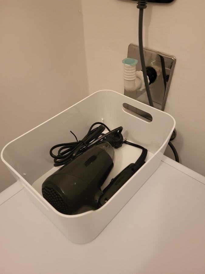 Appartamento Di Fronte All'Ospedale モデナ エクステリア 写真